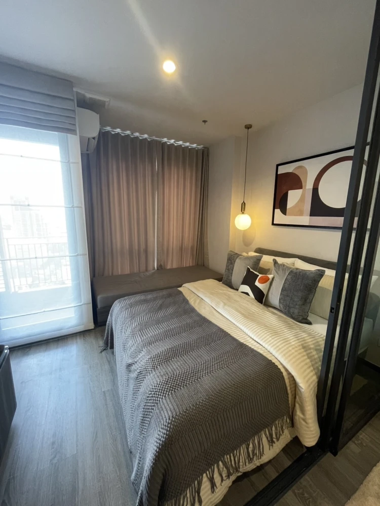 [FOR SALE] Ideo Mobi Rangnam | High-Floor 1-Bed on 28th Floor with Peaceful Park Views near BTS Victory Monument 🏢🌳✨
