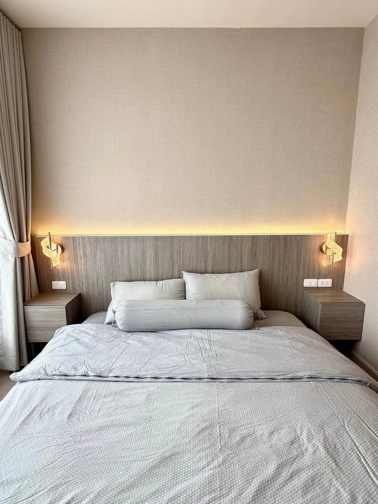 Selling Ideo Mobi Sukhumvit East Point units. Spacious rooms with ample usable space and high-quality built-in furniture. Book now!