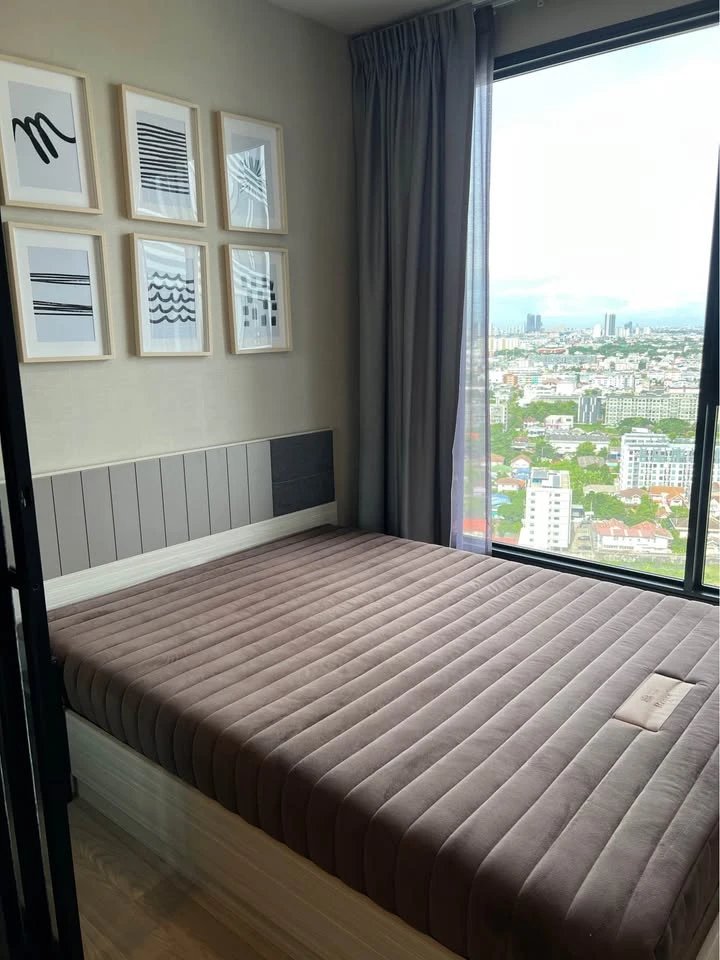 For sale: Ideo Mobi Sukhumvit East point, high floor, fully furnished, ready to move in, convenient transportation in all directions.