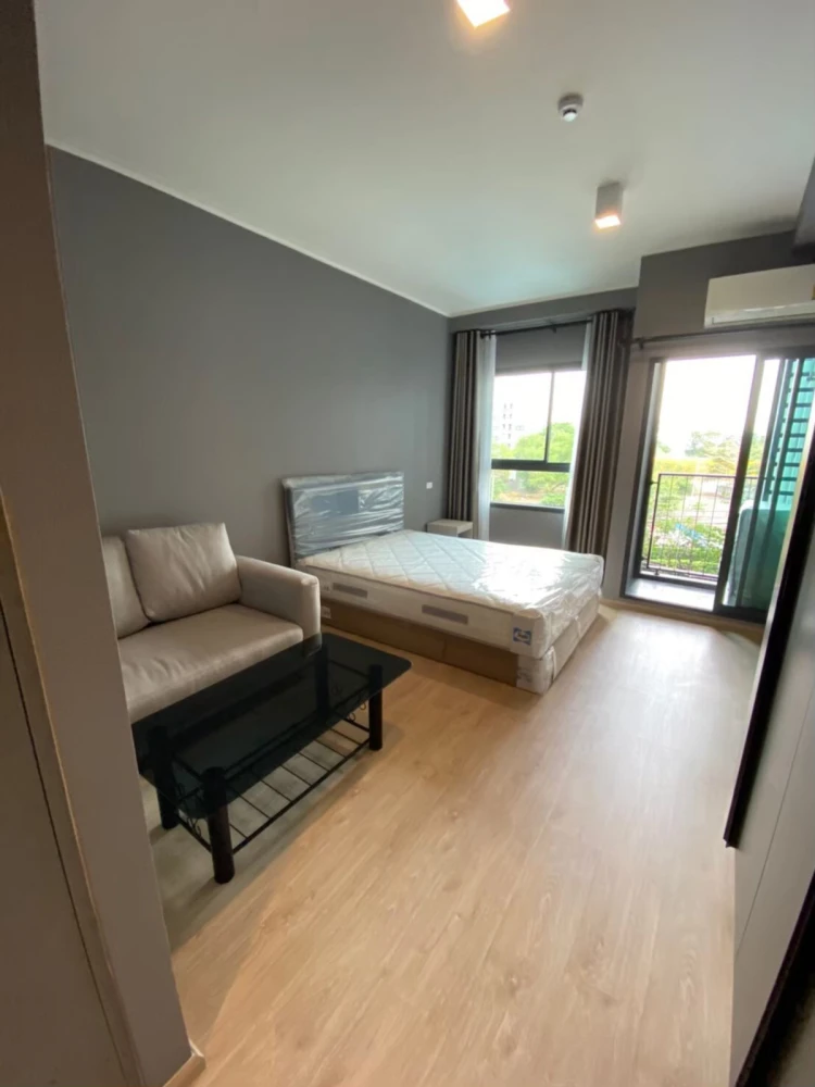 Selling Ideo New Rama 9, 5th floor, pool view, fully furnished. Book now!