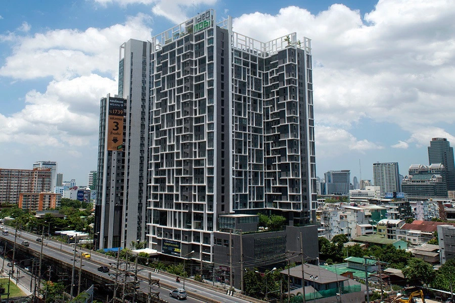 For sale: Ideo New Rama 9, spacious room, lots of usable space, good location, great common area, book now.