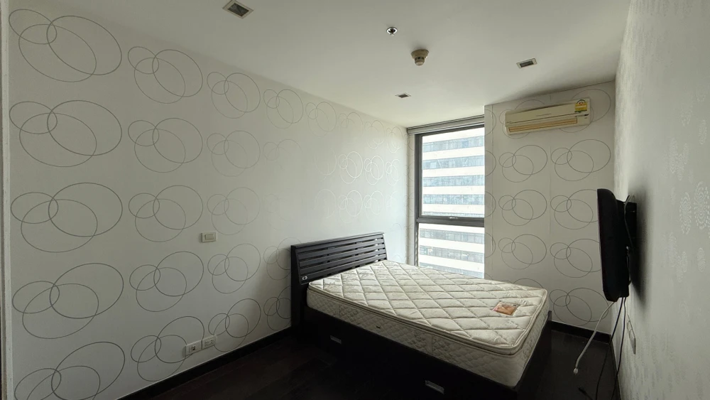Selling IDEO Q Phayathai, 30th floor. High floor with great view. Interested in owning one? Book now!