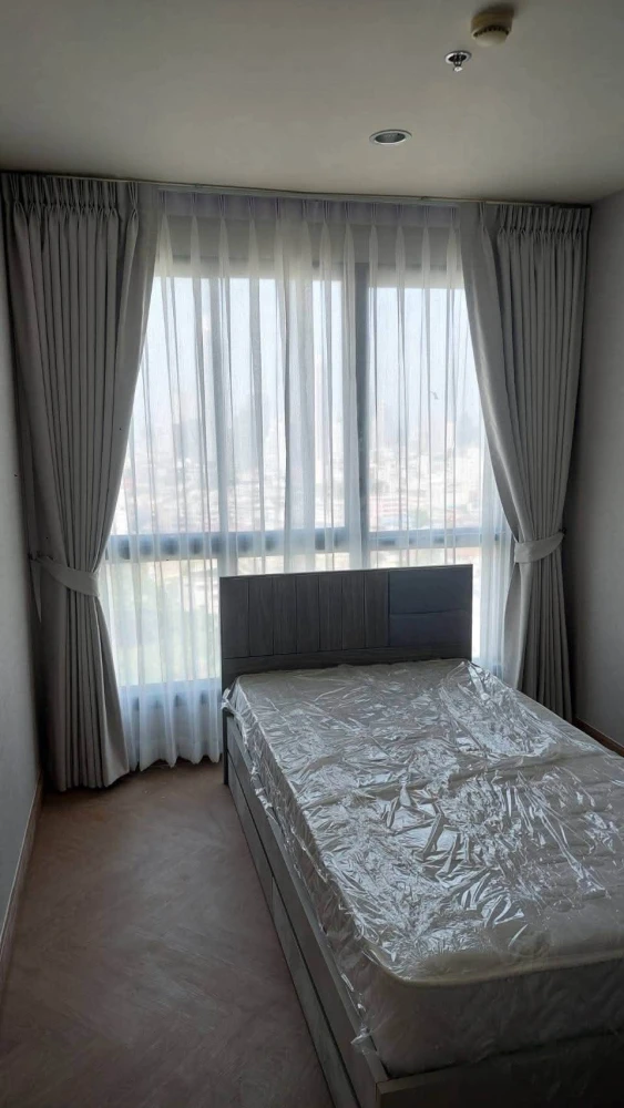 Selling Ideo Sathorn-Tha Phra, 14th floor, fully furnished unit. Ready to move in! Book now, don't miss out!