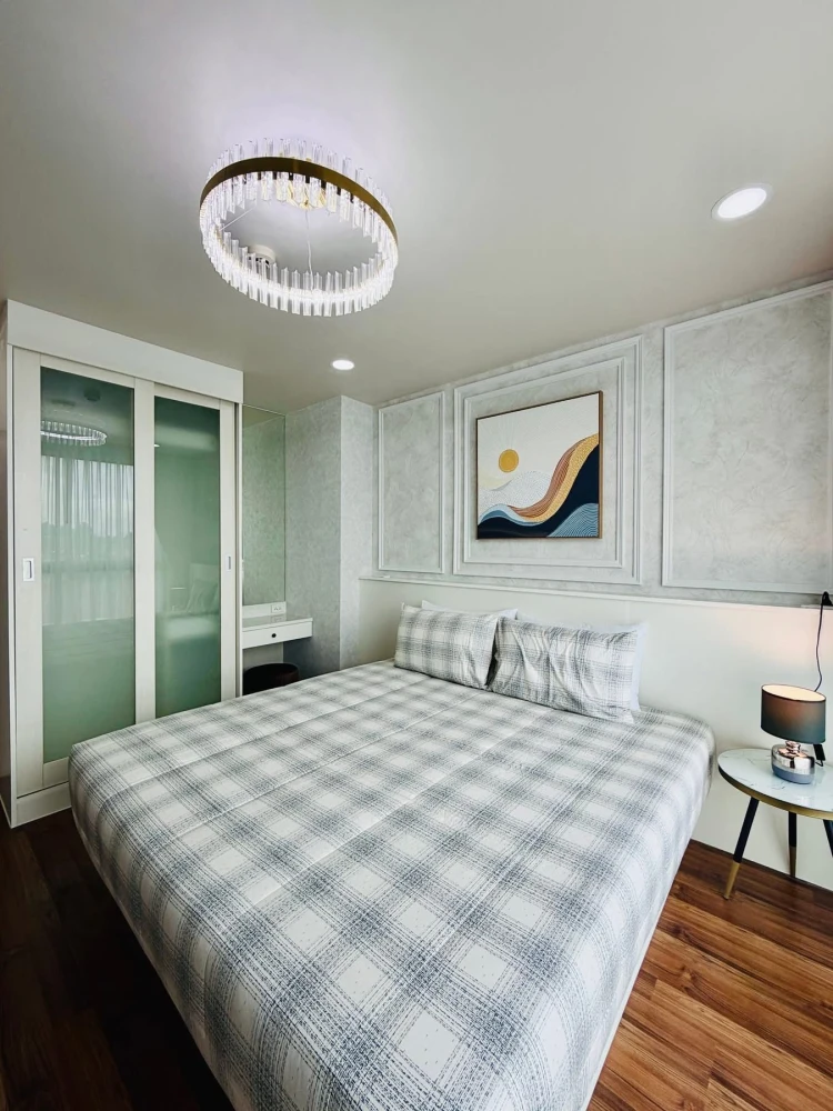 Selling Infiniti Condo, corner unit offering privacy, beautifully decorated with built-in furniture, fully furnished. Don't miss out!