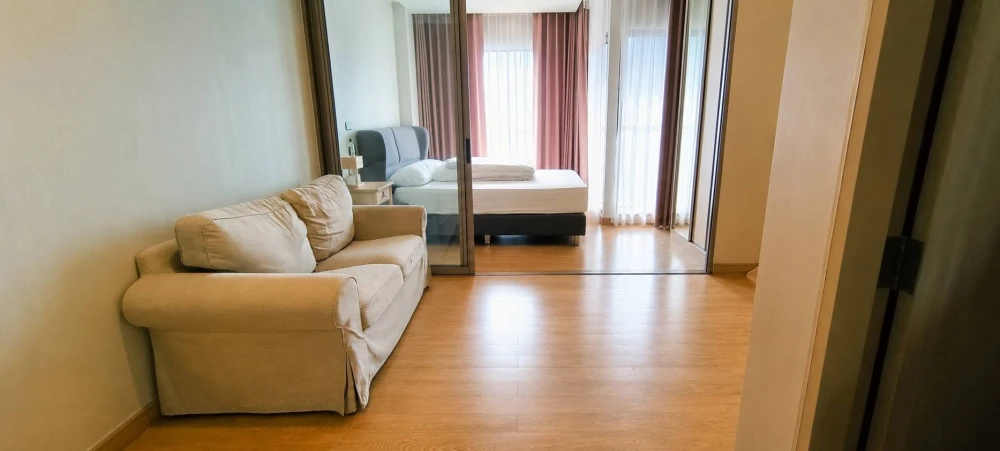 Selling Infinity One, 32nd floor. Stunning panoramic city and mountain views. Fully furnished and ready to move in.
