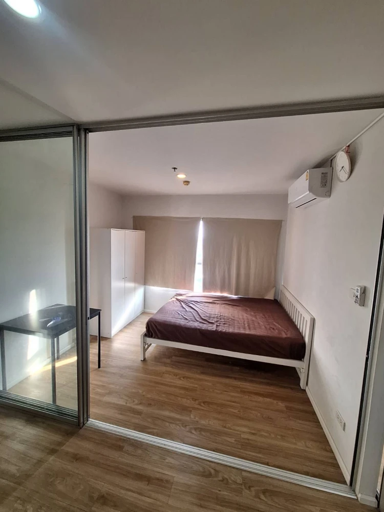 ISSI Condo Suksawat for sale, 11th floor, fully furnished and ready to move in. Interested in owning one? Book now!