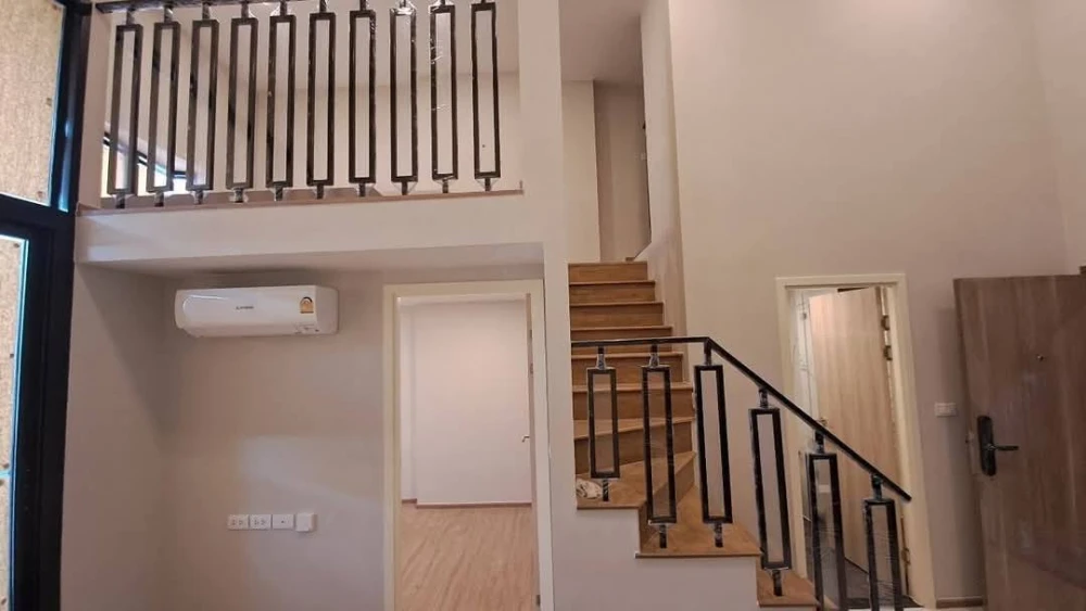 For sale: KEN ATTITUDE, Ratchadaphisek. Loft room with complete furniture. Lots of usable space. Urgent... Hurry!