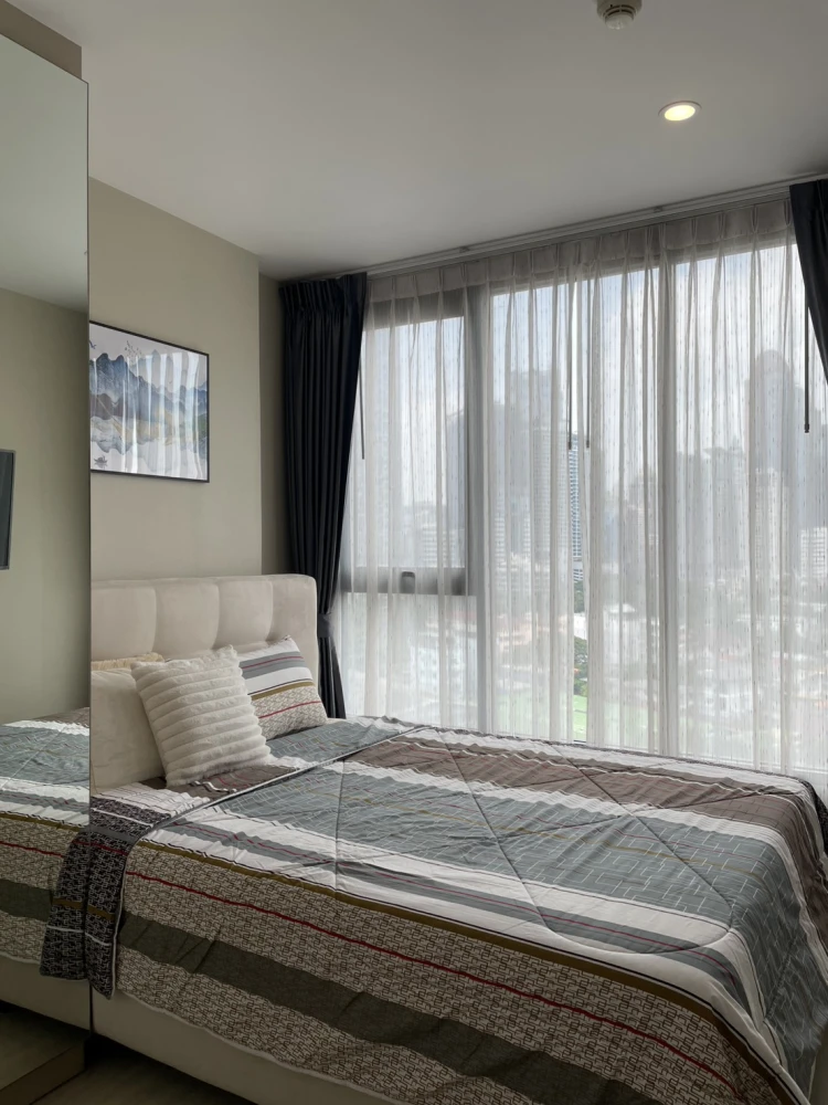 Selling a 30.51 sq.m. unit at KnightsBridge Prime Sathorn, 15th floor. Fully furnished with complete functional features. Don't miss out!