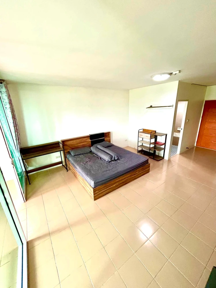 Selling Koonsuk Ville Nawamin 157, 1-bedroom unit with spacious living area, in a great location with convenient transportation. Book now!