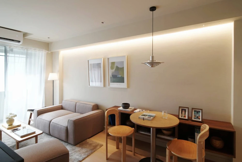 Lasalle Park condo for sale, 5th floor. A lovely unit, fully furnished. Book now!