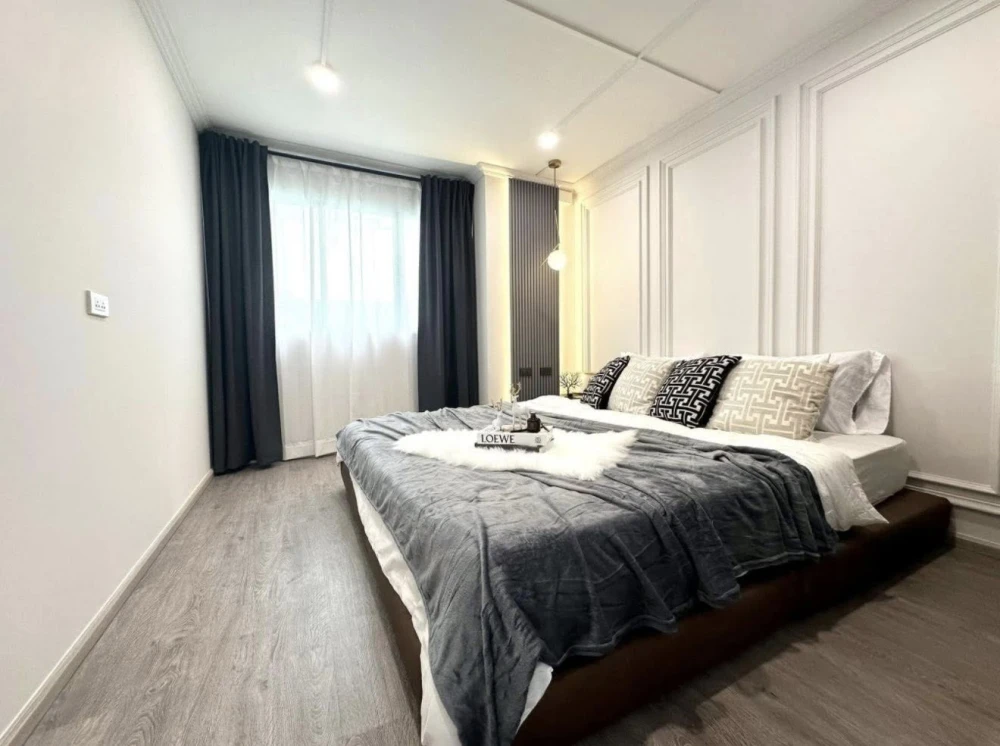 For sale: Lumpini Center Ladprao 111, beautifully decorated room, excellent built-in wall, lots of usable space, good location, reserve now.