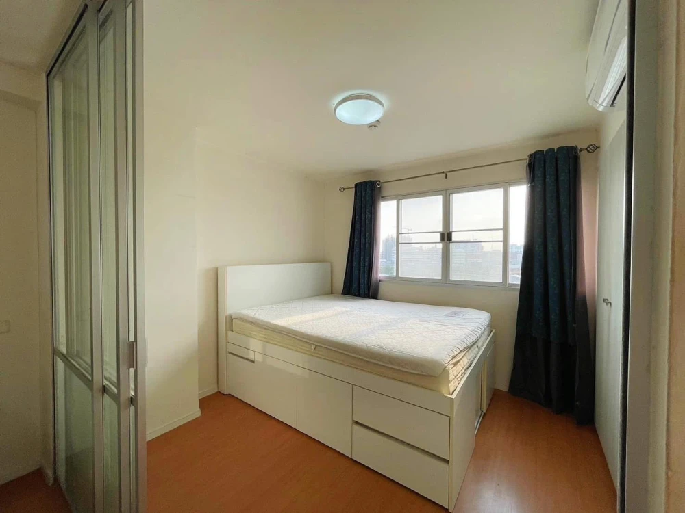 For sale: Lumpini Condotown Chonburi - Sukhumvit. Nice room, good location, full facilities. Don't miss it!