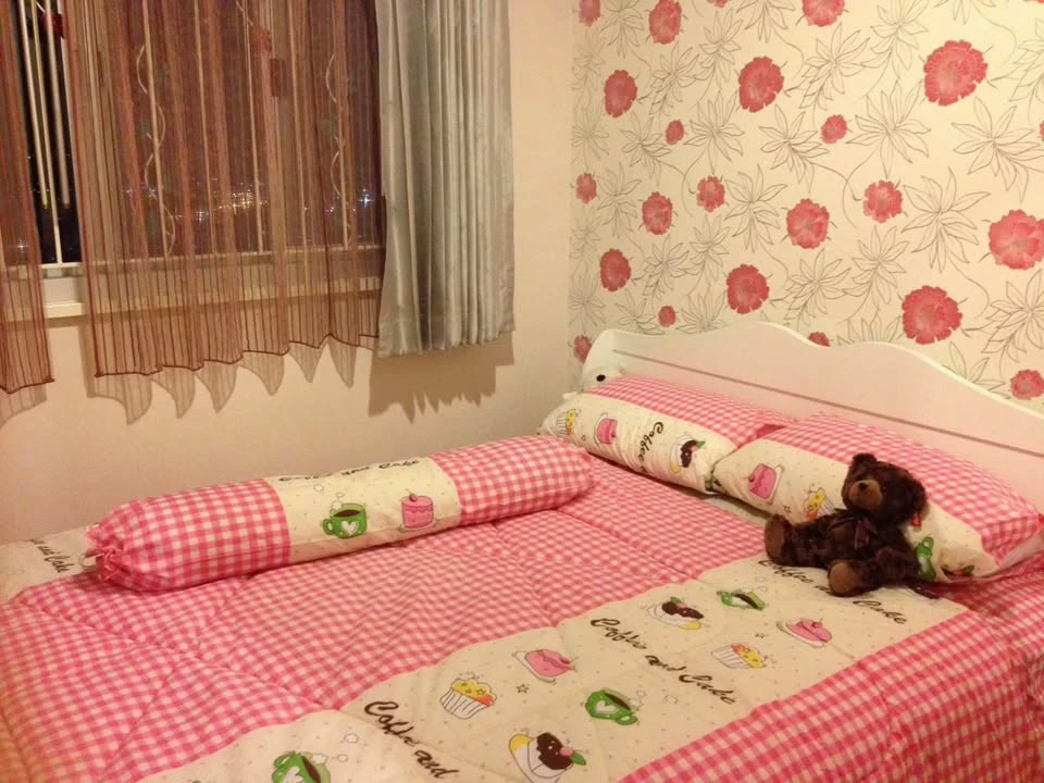 For sale: Lumpini Condo Town Ramintra - Navamin, Building A, view of the skytrain, corner room, high floor, next to the fire escape, must reserve.