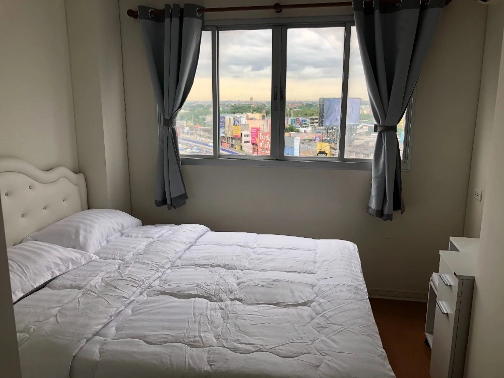 For sale: Lumpini Condo Town Ramintra – Nawamin, 10th floor, fully furnished, ready to move in, reserve now, don't wait.