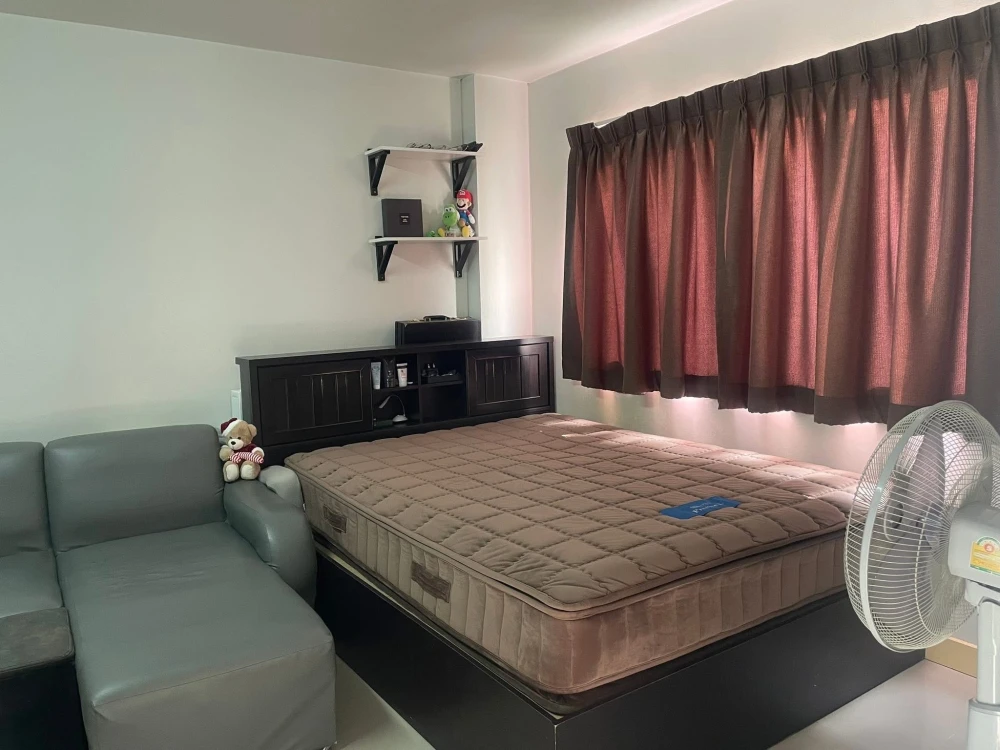 For sale: Lumpini Condotown Bodindecha-Ramkhamhaeng, corner room with privacy, good location, convenient transportation, reserve now!