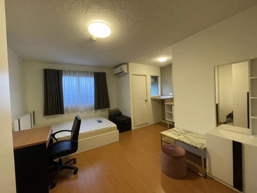For sale: Lumpini CondoTown Romklao – Suvarnabhumi, 1 bedroom, 1 bathroom, fully furnished, complete amenities, don't miss out!