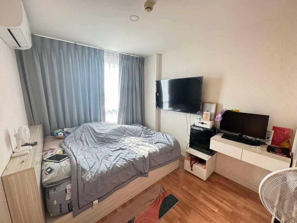 For sale Lumpini Park Boromratchonnanee-Sirindhorn, 19th floor, fully furnished room, ready to move in, reserve now, don't miss out.