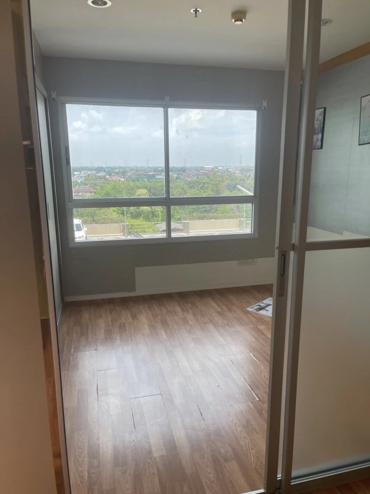 Selling an unfurnished, ready-to-move-in unit at Lumpini Park Phetkasem 98. Perfect for those who love decorating! Book now!+++