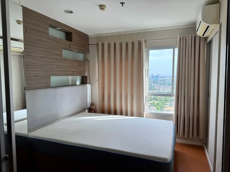 For sale: Lumpini Park Rattanathibet-Ngamwongwan, corner room, not crowded, good location, convenient transportation, fully furnished, book now.