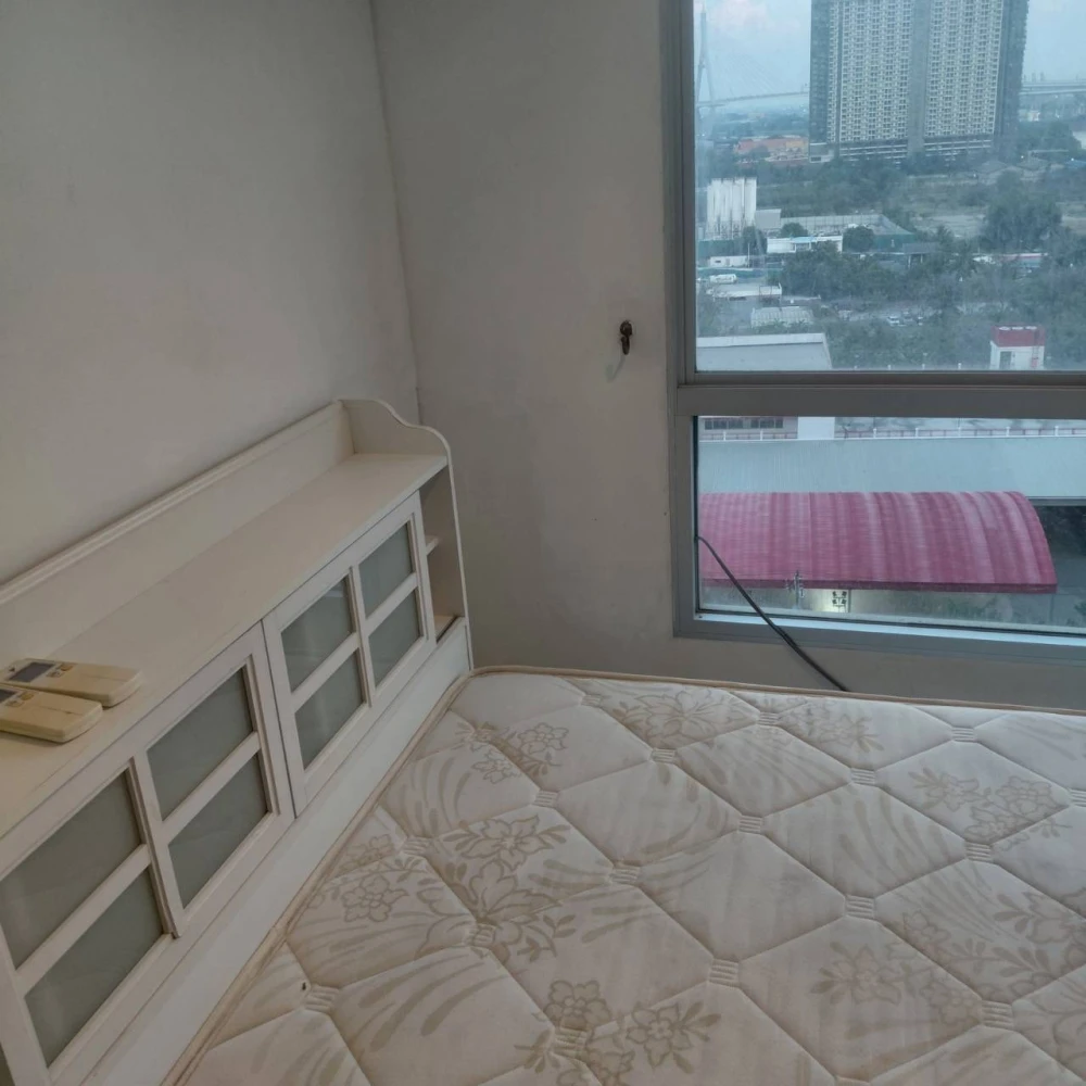 Selling Lumpini Park Riverside - Rama 2 apartment. Fully furnished, comfortable, spacious high floor. Book now!