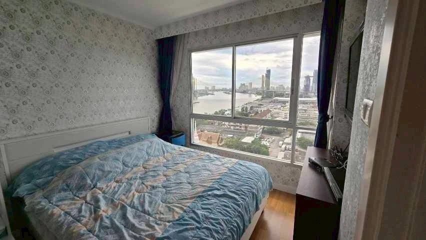 Selling Lumpini Park Riverside - Rama 3, with Chao Phraya River view, 1 bedroom, 1 bathroom, fully furnished and ready to move in.