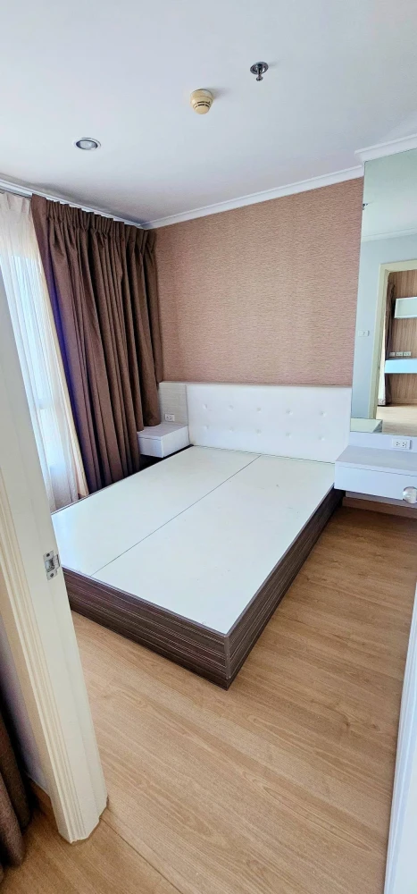 Selling a 24th-floor unit at Lumpini Park Riverside - Rama 3. Excellent location, beautiful river view, unblocked. Book now!