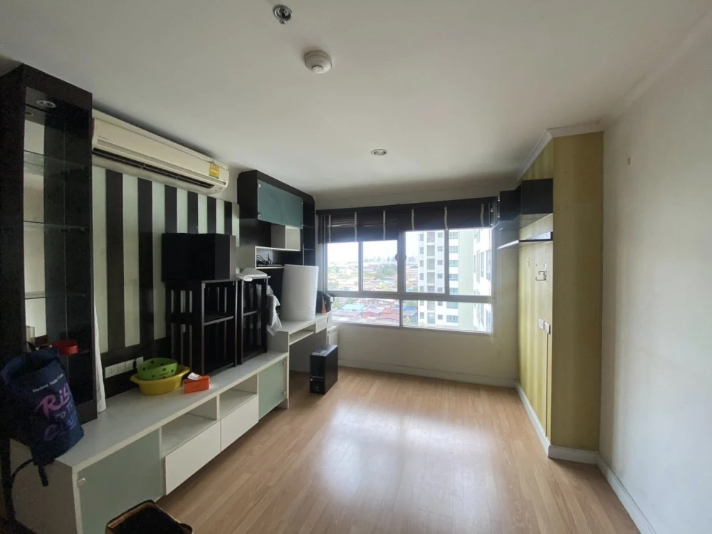 For sale Lumpini Place Rama VIII, corner room, privacy, lots of usable space, view of Rama VII Bridge, don't miss it.