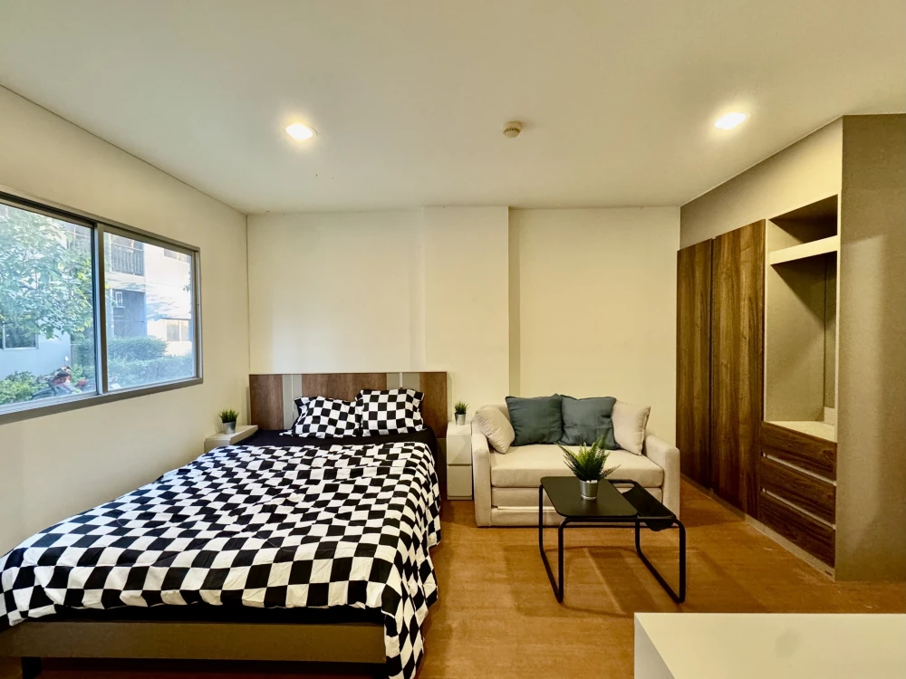 Selling Lumpini Township Rangsit Klong 1. Garden view, beautiful room, fully furnished, ready to move in. Book now!
