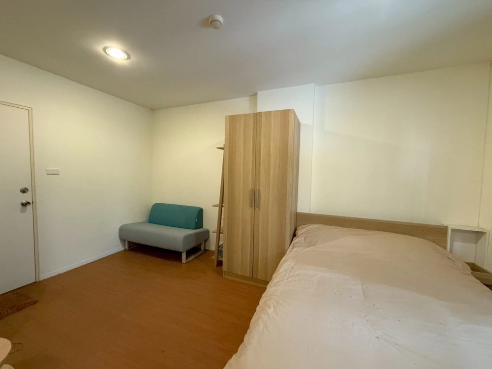 For sale: Lumpini Township Rangsit Klong 1, a nice room, fully furnished, just bring your bags and move in.