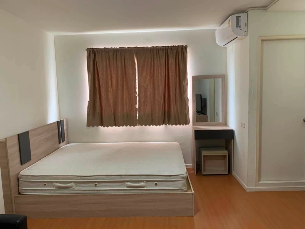 Selling a comfortable 1-bedroom unit at Lumpini Township Rangsit Klong 1. Comes fully furnished with appliances. Don't miss out!