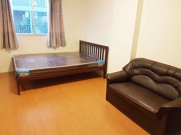 For sale: Lumpini Township Rangsit Klong 1 room with furniture. Just bring your bag and come. Hurry and reserve now!
