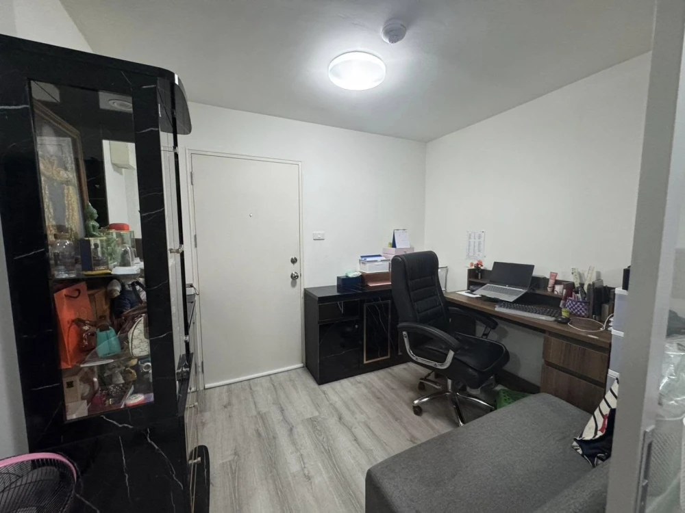 For sale: Lumpini Township Rangsit Klong 1 room, fully furnished, ready to move in, hurry and reserve to be the owner, urgent.