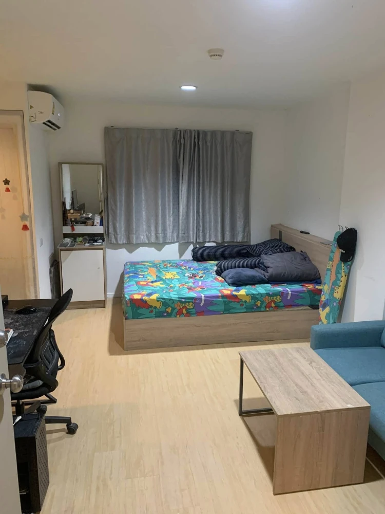 Selling a fully furnished 1-bedroom unit at Lumpini Township Rangsit Klong 1. Ready to move in! Book now!