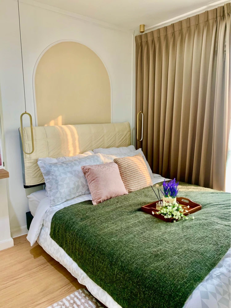 Selling a ready-to-move-in condo at Lumpini Ville Chaengwatthana Pakkret. Fully furnished, high floor, great location. Book now!