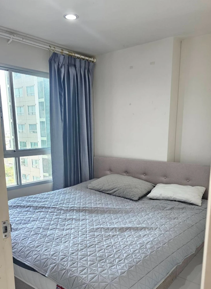 Selling a spacious, high-floor unit at Lumpini Ville Nakhon In Riverview. Book now!