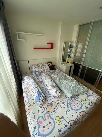 Selling a lovely condo at Lumpini Ville On Nut–Phatthanakan, 6th floor. Great location, convenient transportation. Don't miss out!