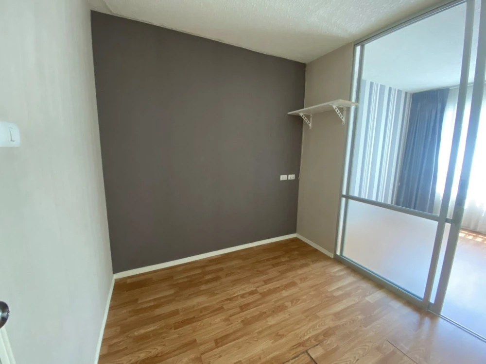 For sale: Lumpini Ville Onnut - Ladkrabang 2, empty room. Room decorating enthusiasts shouldn't miss this. Good location. Reserve now.