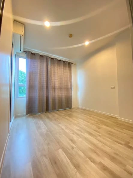 For sale: Lumpini Ville Sukhumvit 109–Bearing, empty room, not very high floor, reserve now.