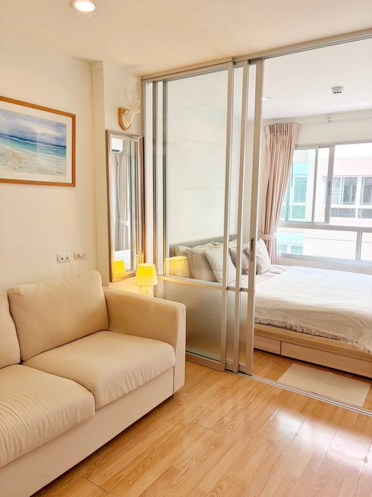 Selling rent Lumpini Ville Sukhumvit 109–Bearing, beautifully decorated unit with coordinated color scheme and fully furnished. Book now!