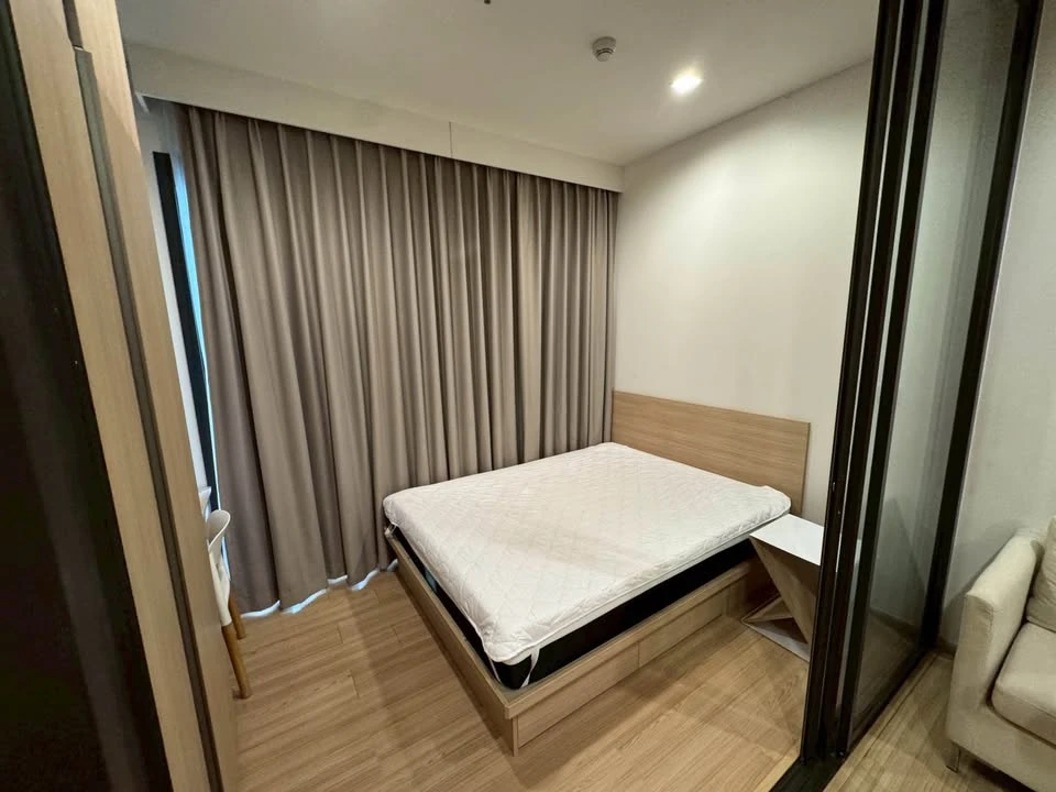 For sale:rent M Jatujak, 32nd floor, very high, beautiful view, good atmosphere, ready to move in!