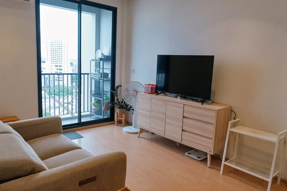 For sale: Maru Ladprao 15, 2 bedrooms, 1 bathroom, 16th floor, fully furnished, reserve now before it's too late.
