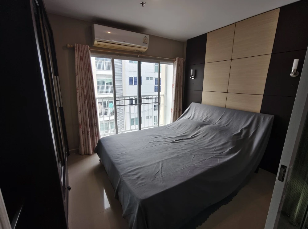 Selling spacious and comfortable apartments at Metro Park Sathorn, fully furnished. Book now!