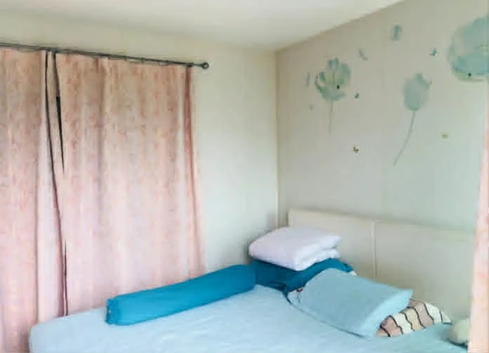 Selling a unit at Metro Park Sathorn, 7th floor. Fully furnished with all amenities. Book now!
