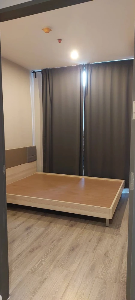 Selling a unit at Metro Sky Prachachuen, 2nd floor. Great location, convenient transportation, beautiful unblocked view. Don't miss out!