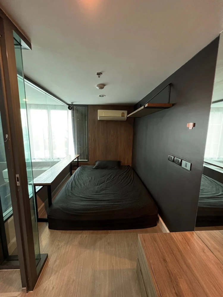 For sale: Metro Sky Prachachuen, a room decorated in a cool tone, excellent built-ins, high ceilings, airy and spacious. Hurry and reserve now!