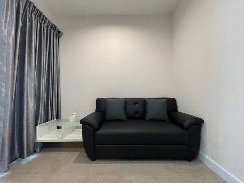 Selling Metro Sky Prachachuen 1 bedroom, 1 bathroom. Great location, convenient transportation, swimming pool view. Book now!