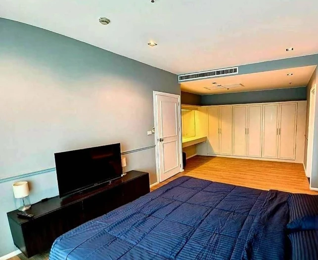 Selling a great unit at Noble Remix Sukhumvit 36, 29th floor. Don't miss out! Book now!