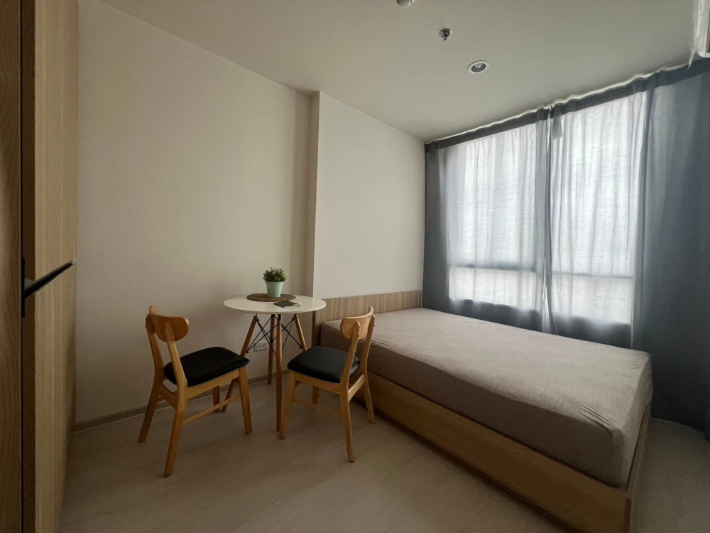 Selling Nue Noble Chaengwattana, beautifully decorated Muji-style unit, great location, stunning unblocked view. You'll regret missing out!