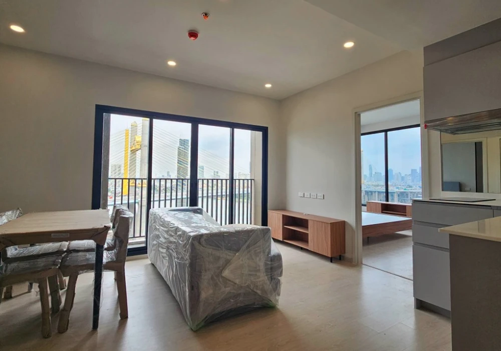 Selling NUE RIVEREST Ratchaburana, corner unit, north facing, front building next to the river, wide frontage, river view towards Rama IX Bridge and c