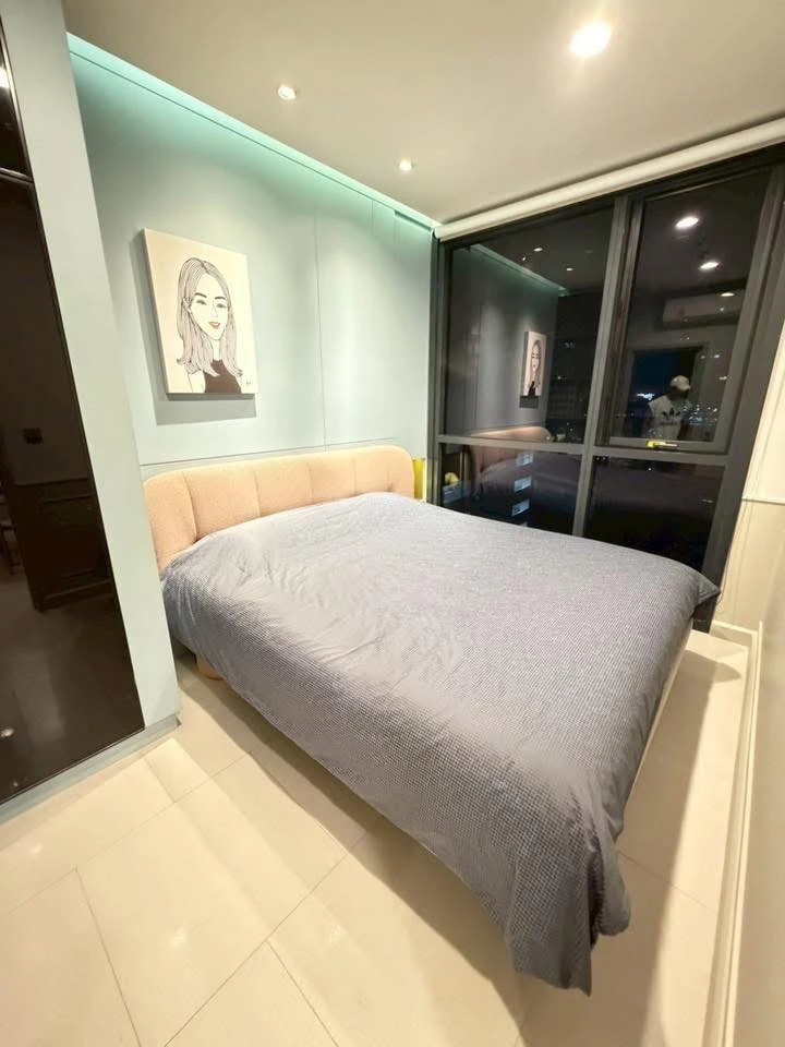 Selling Oka Haus Sukhumvit 36, 1 bedroom, 1 bathroom. Spacious room with ample usable space, fully furnished. Book now!
